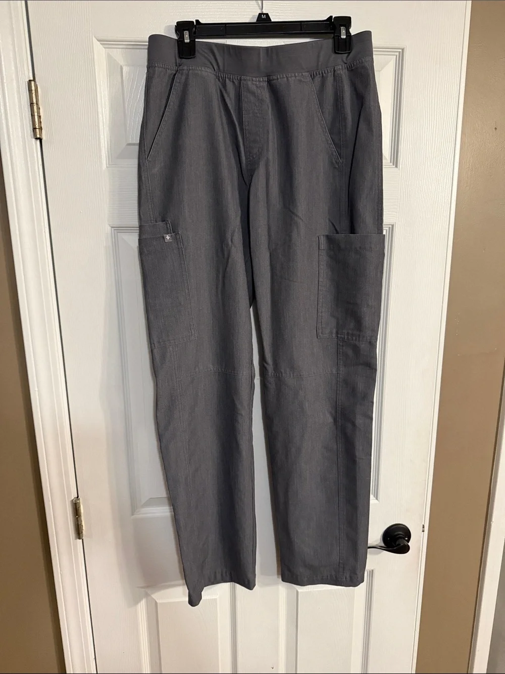 Figs Men's Gray Straight-Leg Scrub Pants